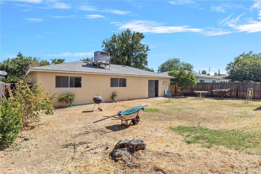 2151 W Pico Ave, Fresno, CA 93705