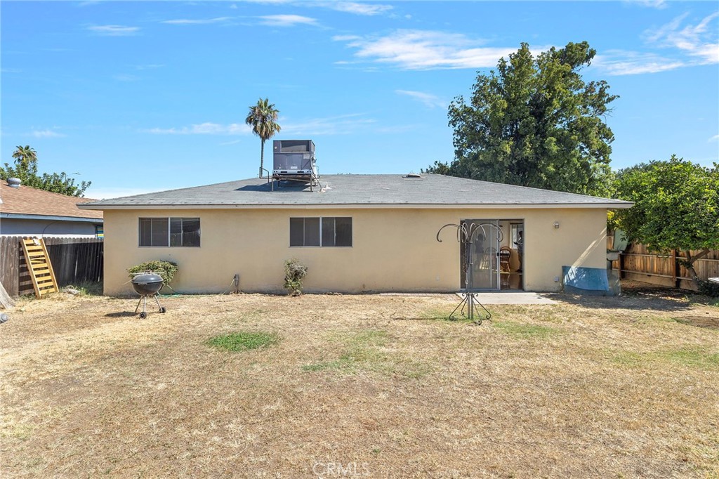 2151 W Pico Ave, Fresno, CA 93705