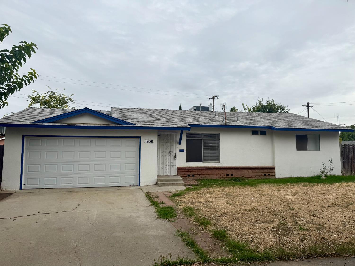 1838 S Whitney Ave, Fresno, CA 93702
