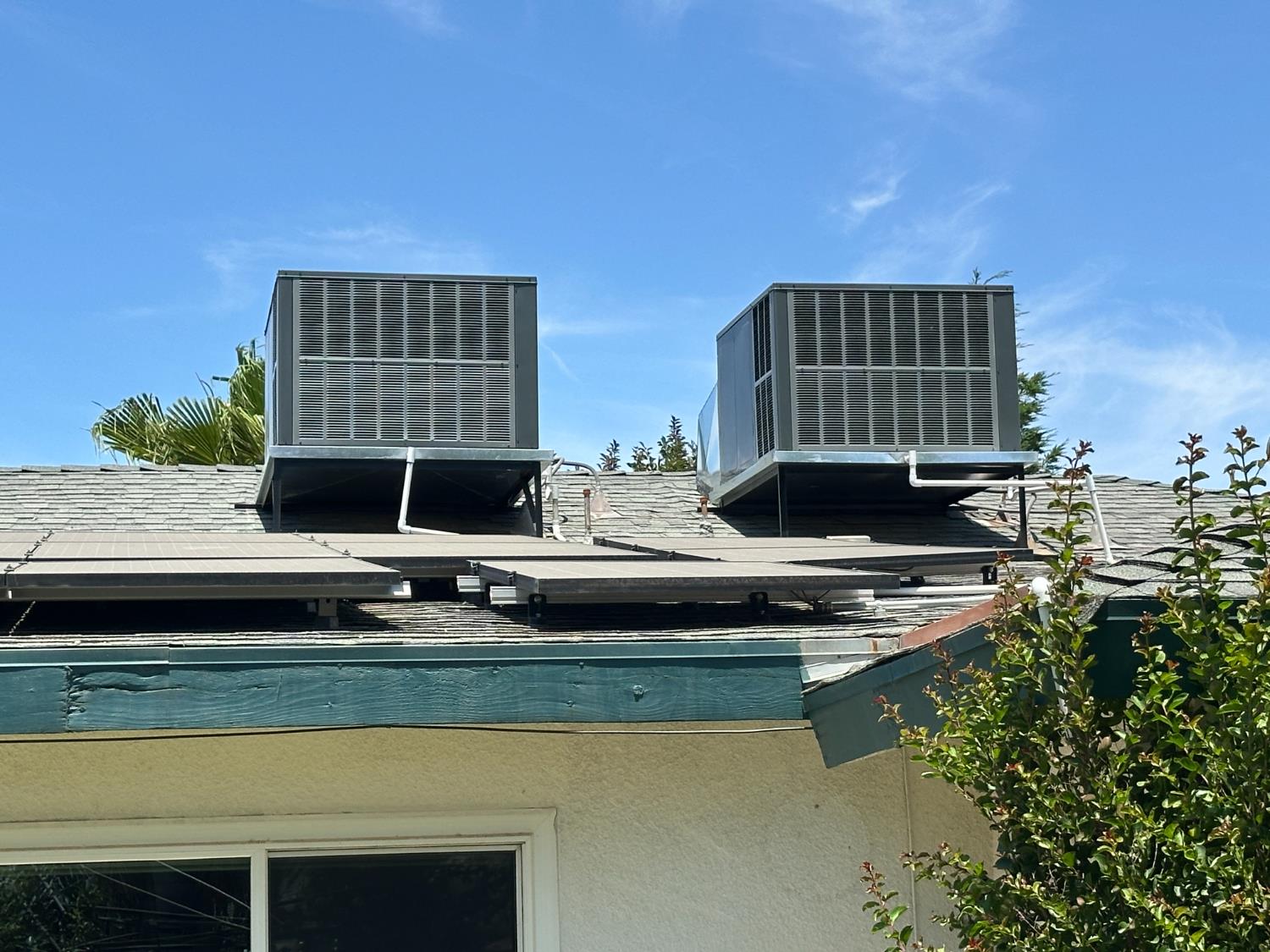 6284 N Del Mar Ave, Fresno, CA 93704