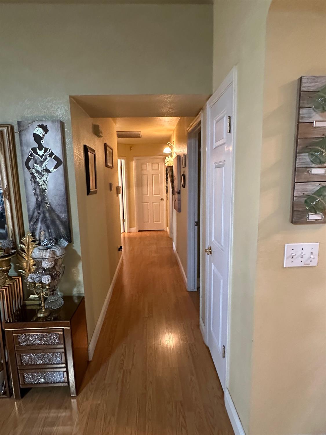 6675 N Lola Ave, Fresno, CA 93722