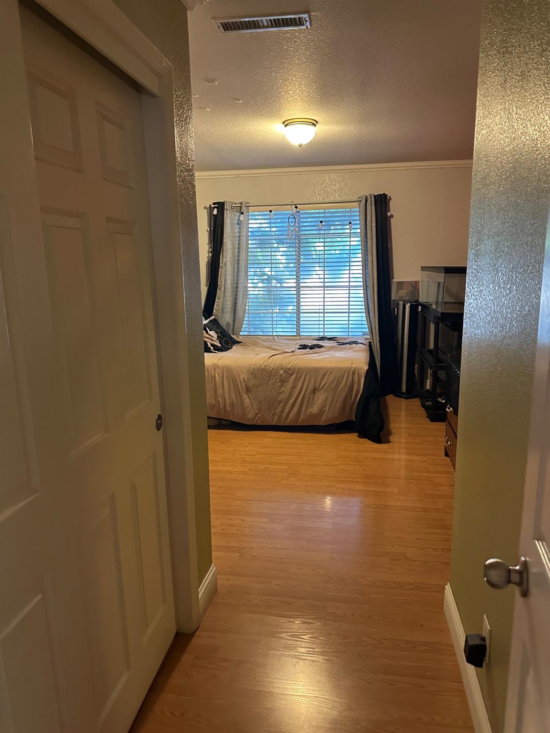 6675 N Lola Ave, Fresno, CA 93722