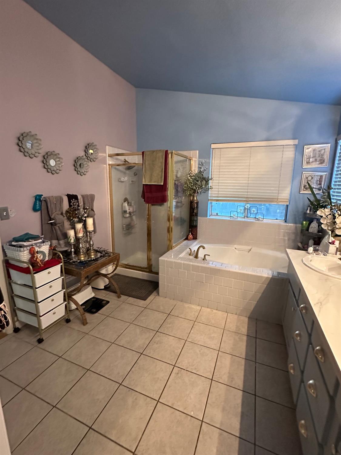 6675 N Lola Ave, Fresno, CA 93722