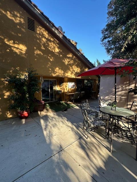 6675 N Lola Ave, Fresno, CA 93722