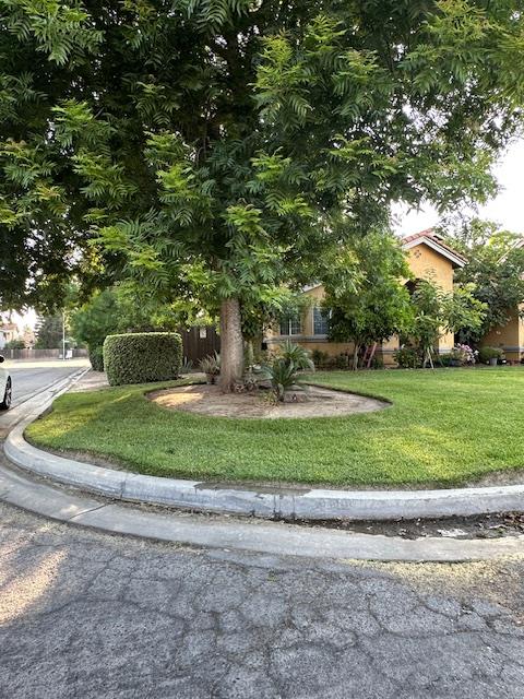 6675 N Lola Ave, Fresno, CA 93722