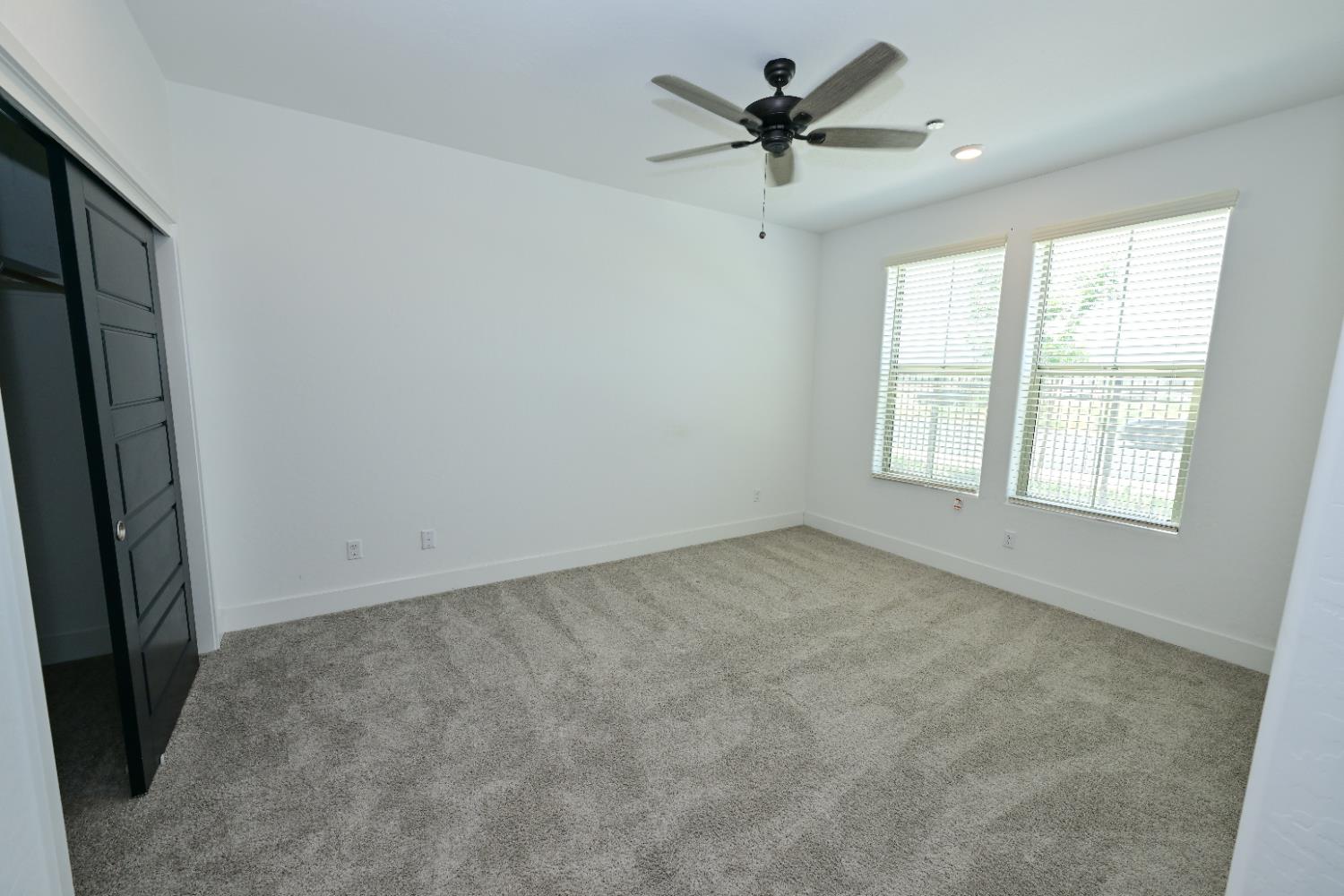 510 W Mahogany Ln, Clovis, CA 93611