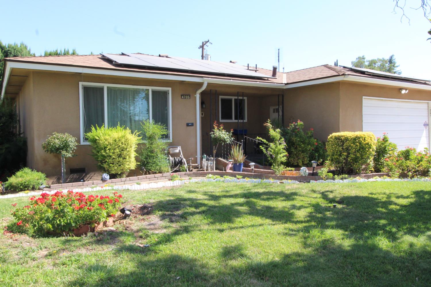 4705 E Santa Ana Ave, Fresno, CA 93726