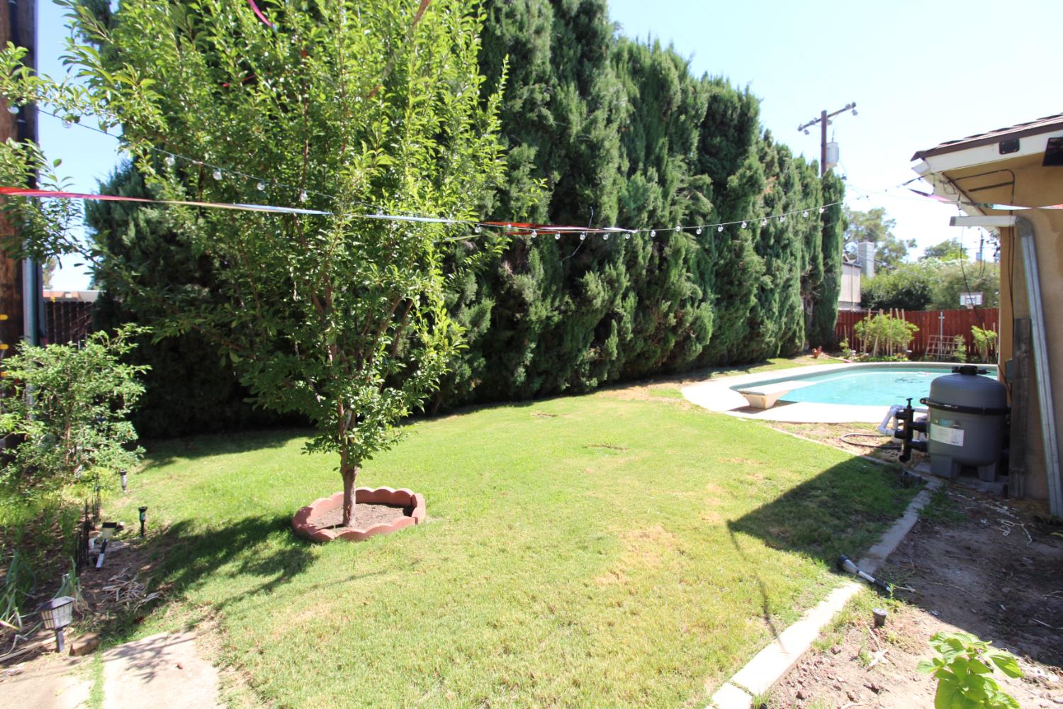 4705 E Santa Ana Ave, Fresno, CA 93726