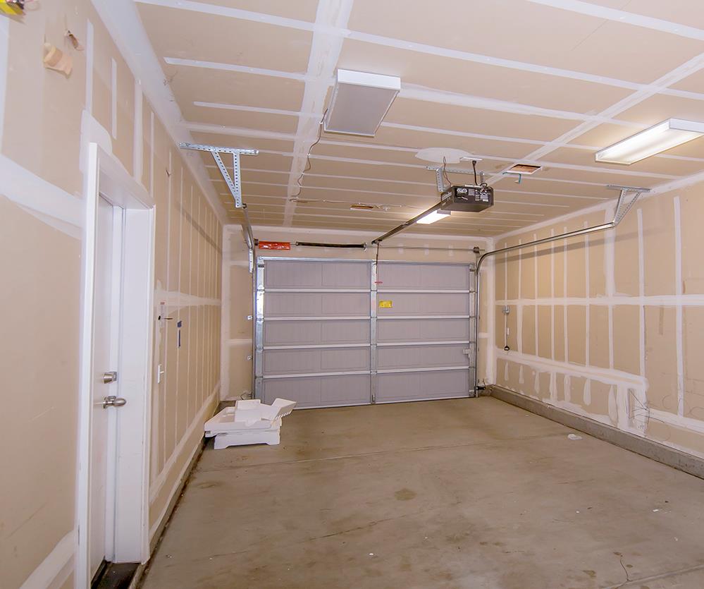 1587 N STRADA Way, Clovis, CA 93619