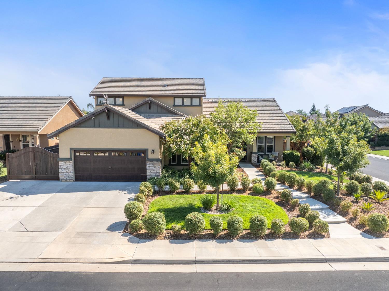 3236 Ashcroft Ave, Clovis, CA 93619