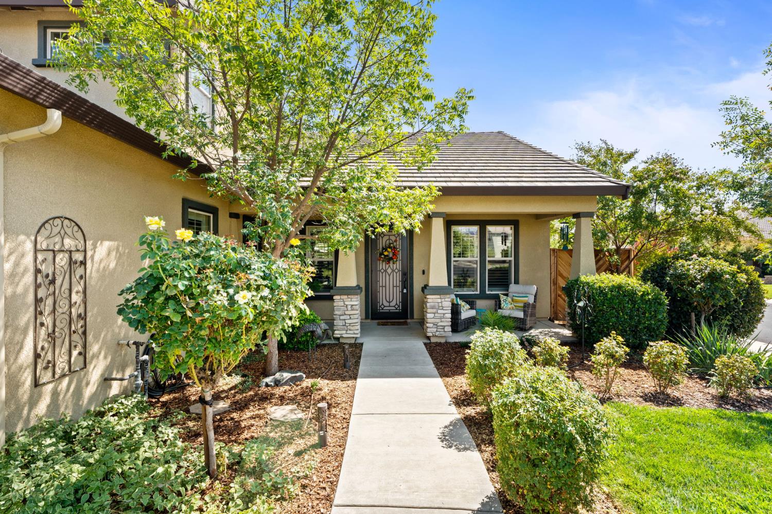 3236 Ashcroft Ave, Clovis, CA 93619