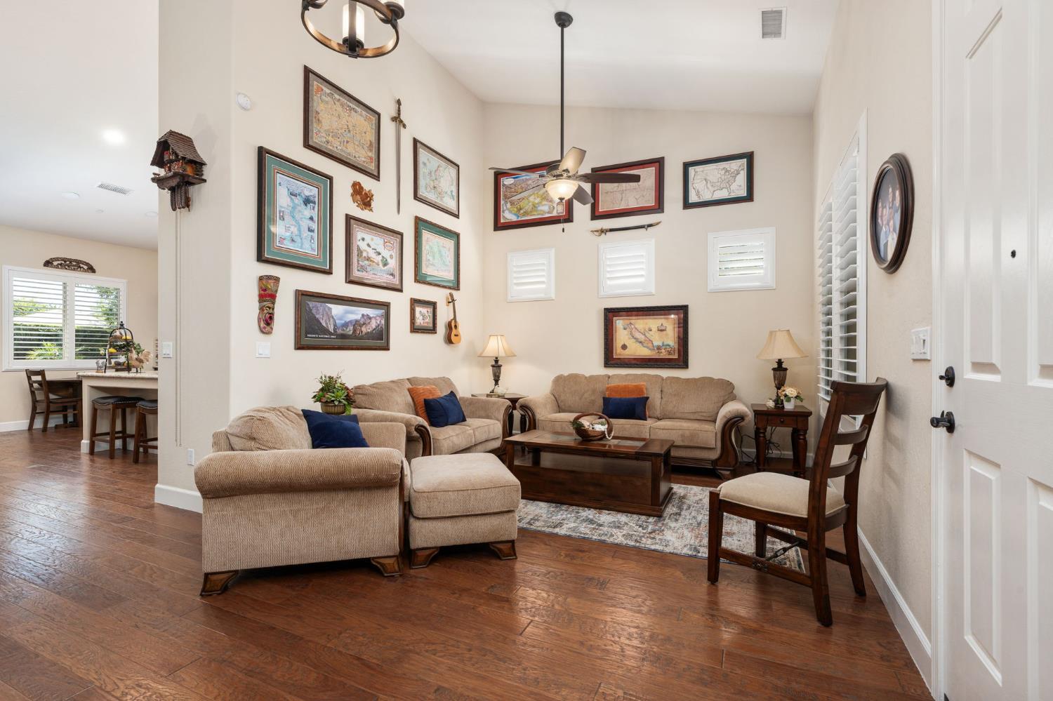 3236 Ashcroft Ave, Clovis, CA 93619