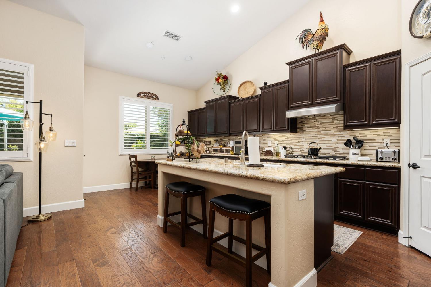 3236 Ashcroft Ave, Clovis, CA 93619