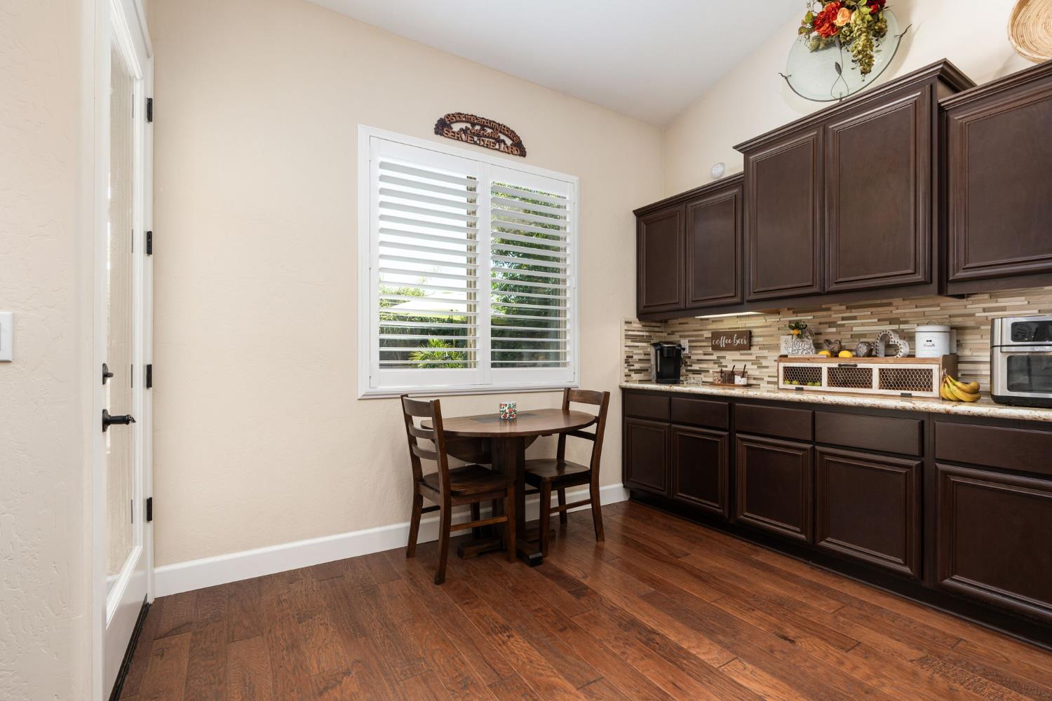 3236 Ashcroft Ave, Clovis, CA 93619