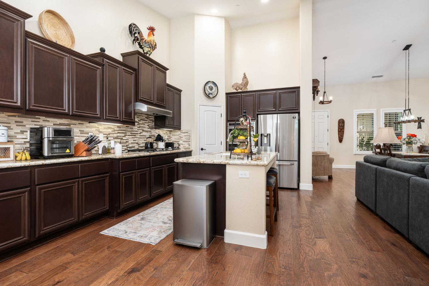3236 Ashcroft Ave, Clovis, CA 93619