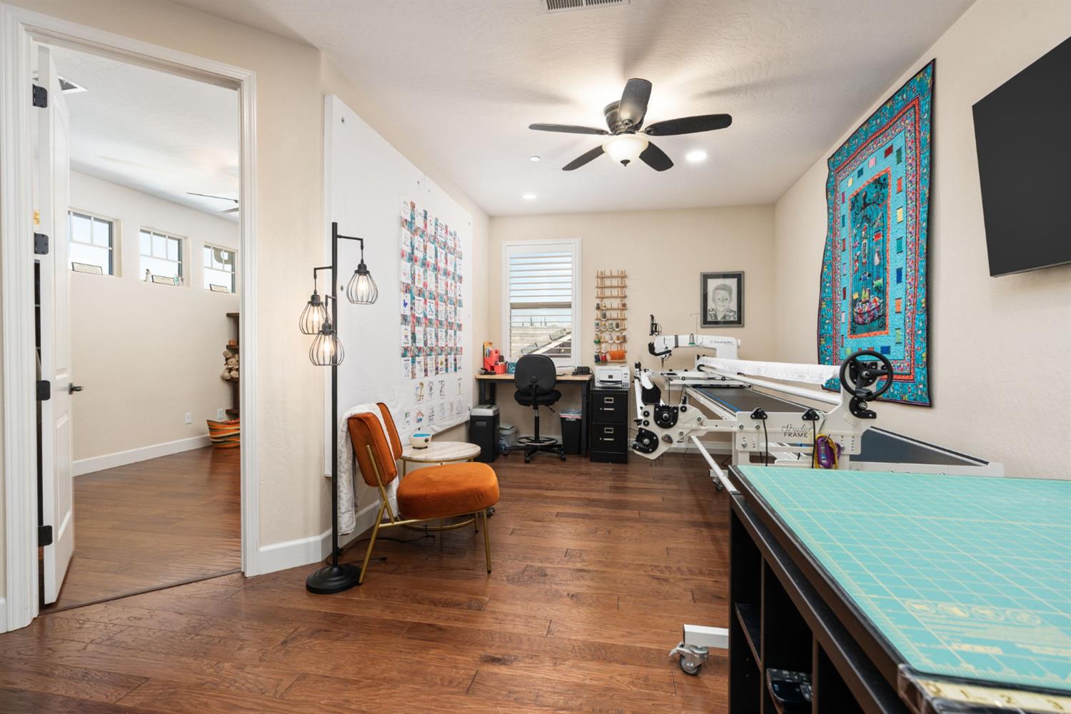 3236 Ashcroft Ave, Clovis, CA 93619