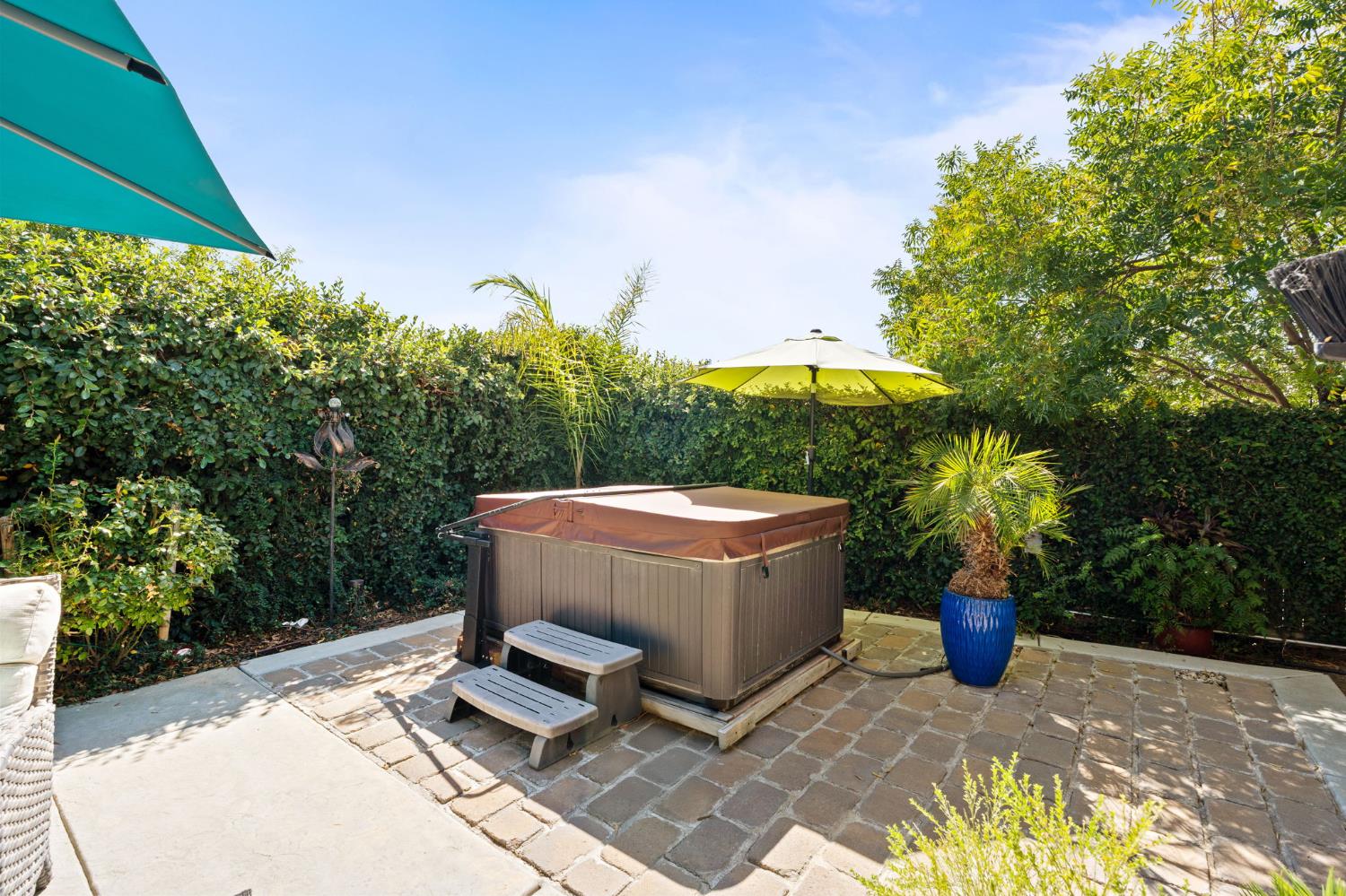 3236 Ashcroft Ave, Clovis, CA 93619