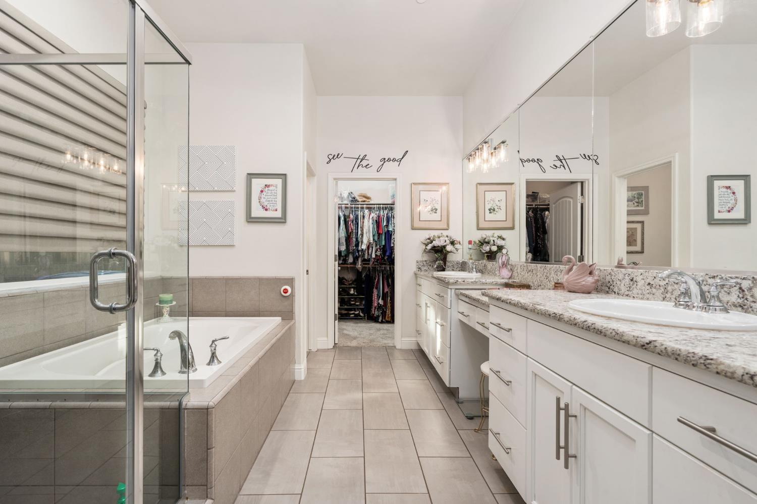 2237 Donner Ave, Clovis, CA 93611