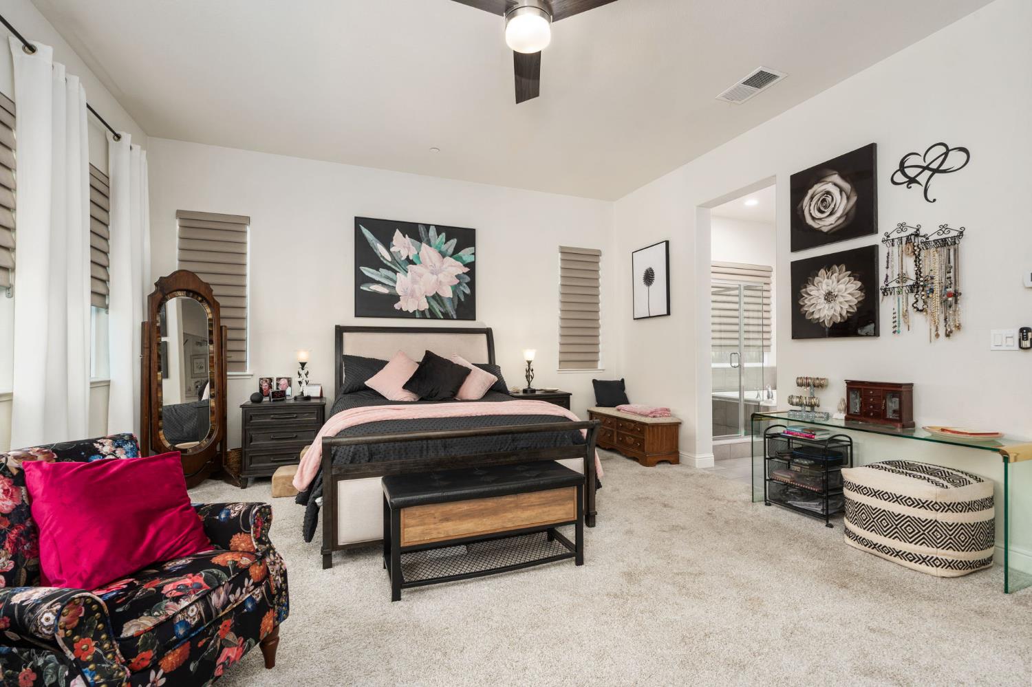 2237 Donner Ave, Clovis, CA 93611