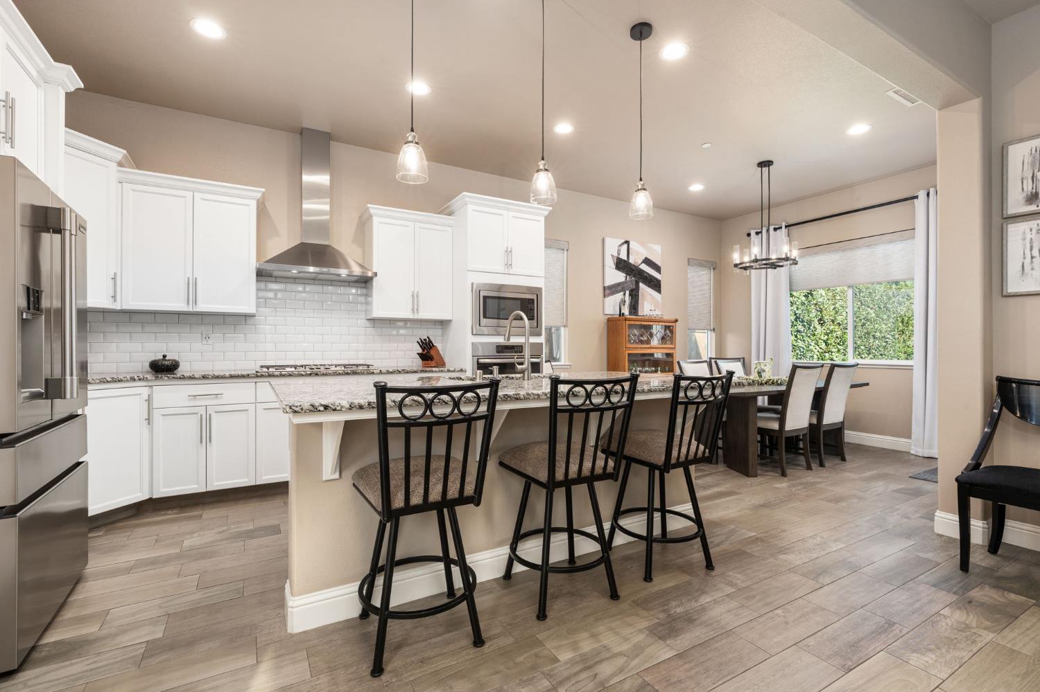 2237 Donner Ave, Clovis, CA 93611