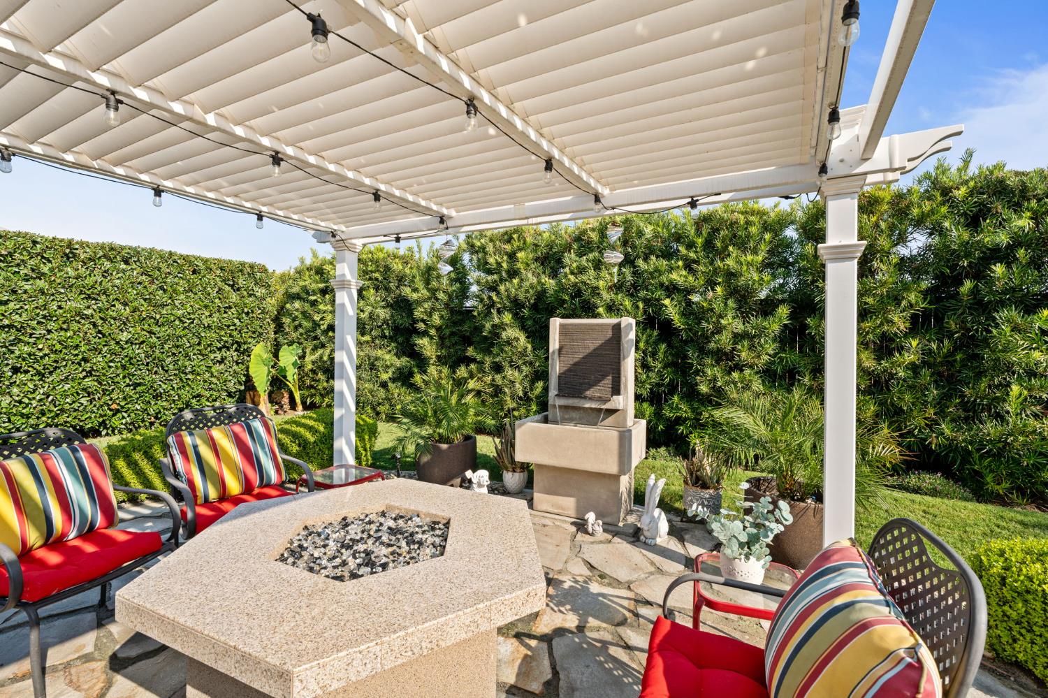 2237 Donner Ave, Clovis, CA 93611