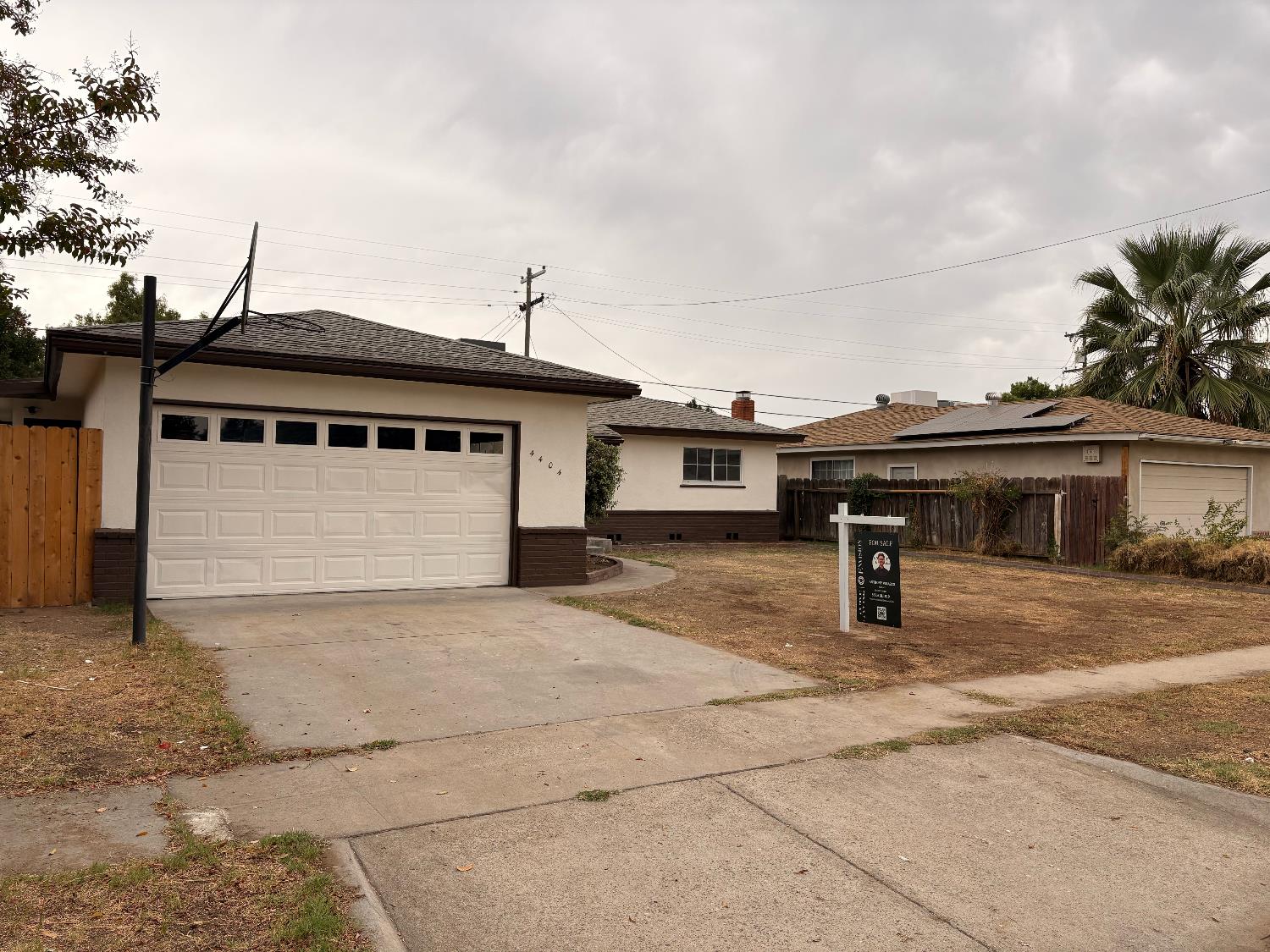 4404 Buckingham Way, Fresno, CA 93726