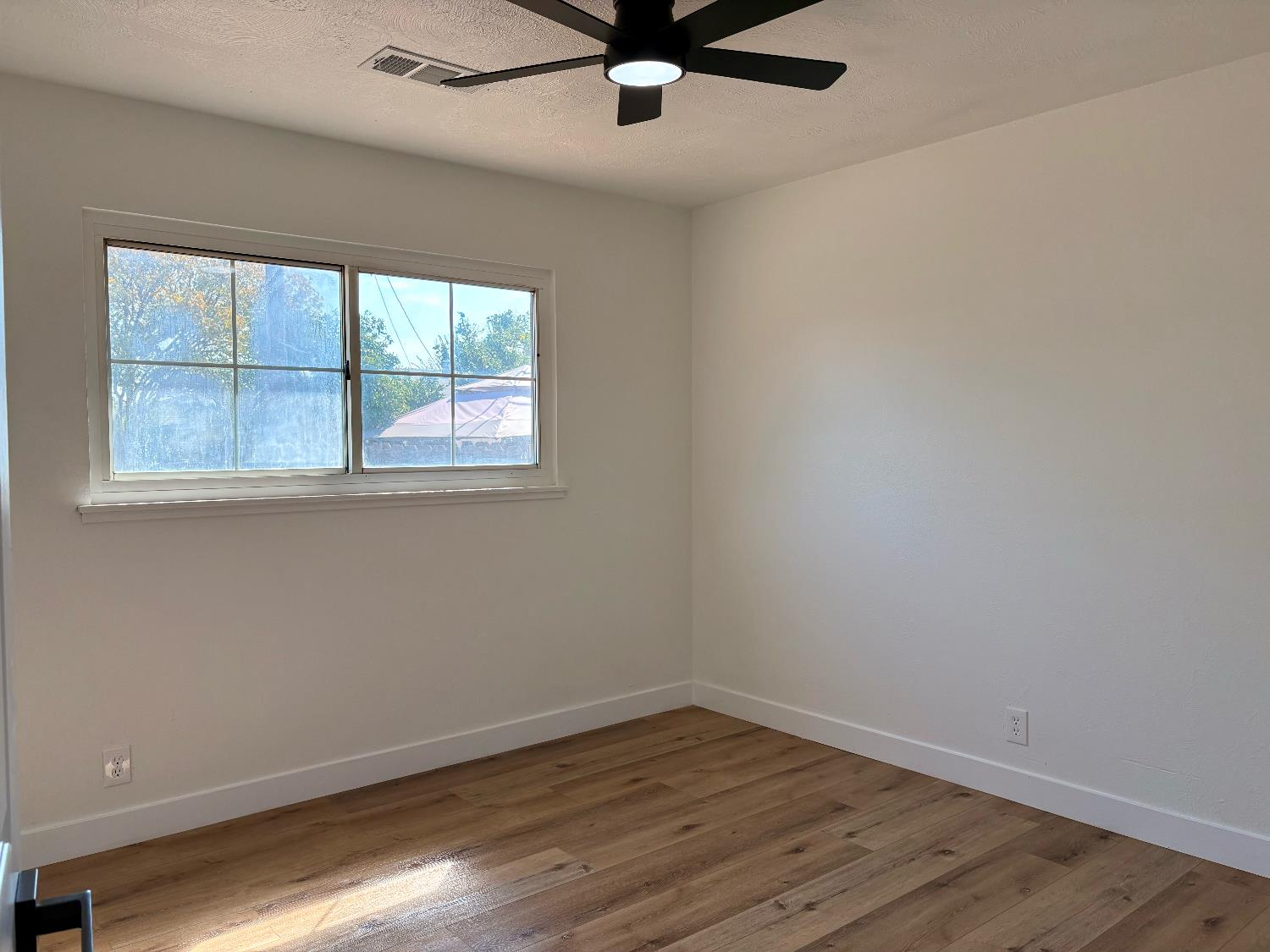 4404 Buckingham Way, Fresno, CA 93726