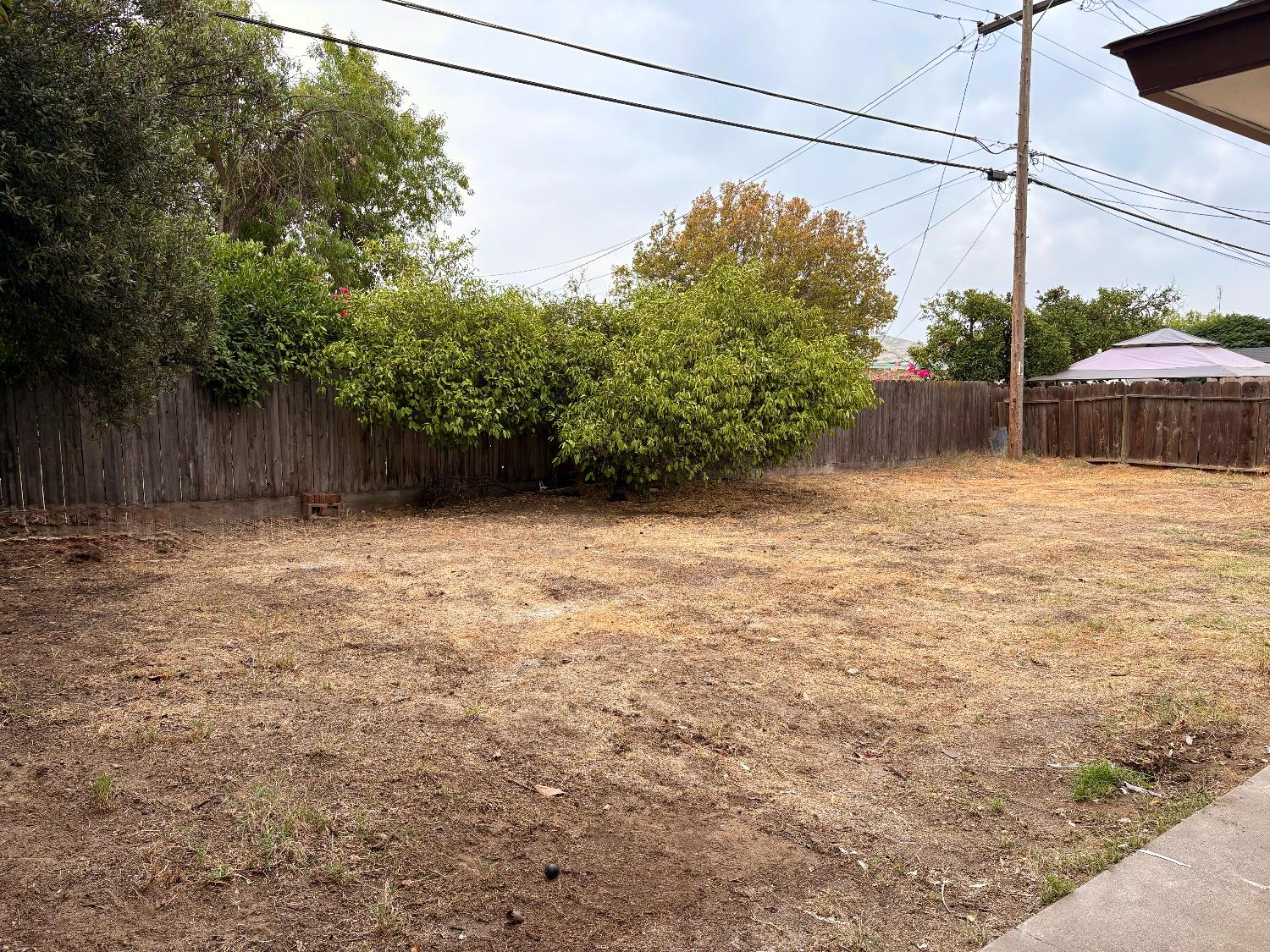 4404 Buckingham Way, Fresno, CA 93726