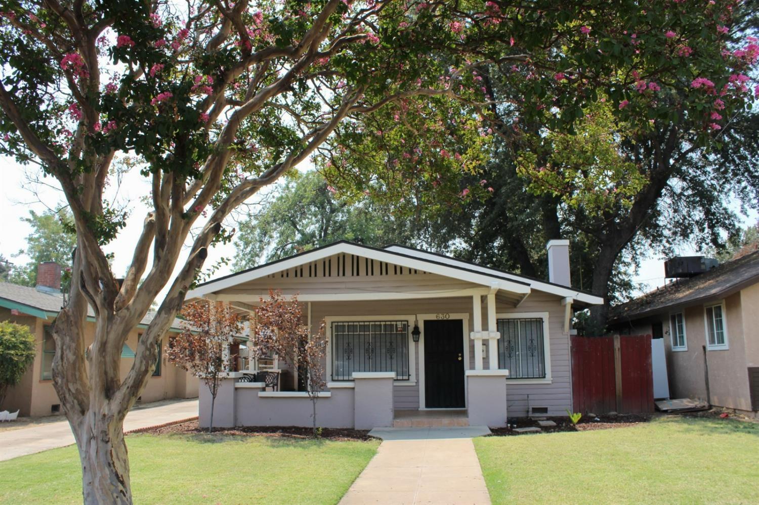 630 E Dudley Ave, Fresno, CA 93728
