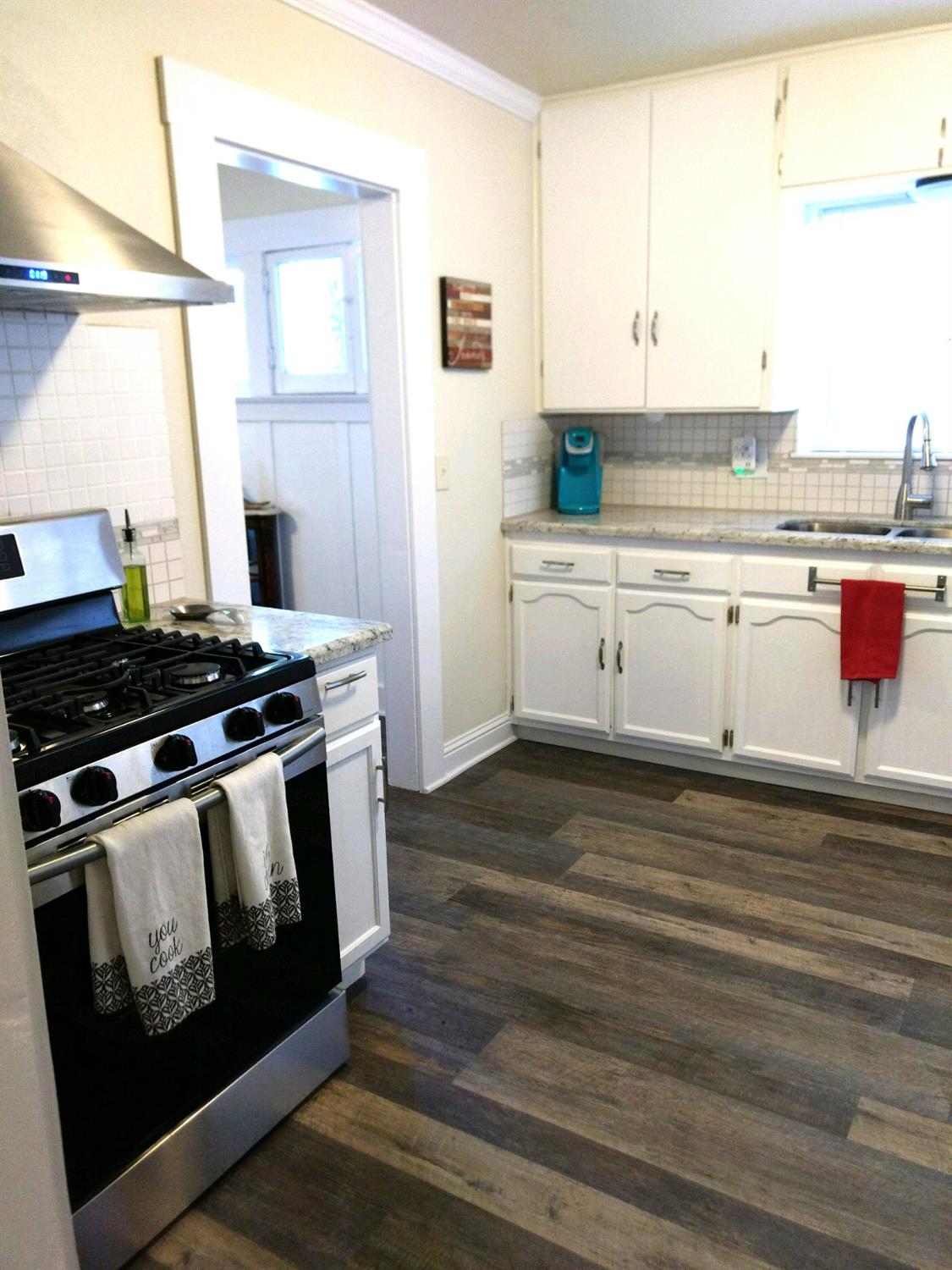 630 E Dudley Ave, Fresno, CA 93728