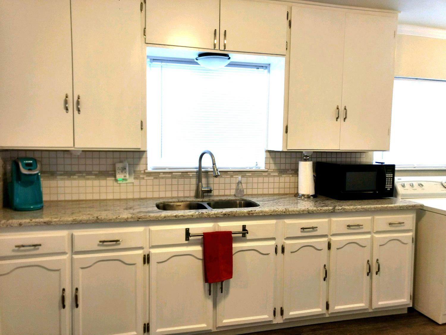 630 E Dudley Ave, Fresno, CA 93728