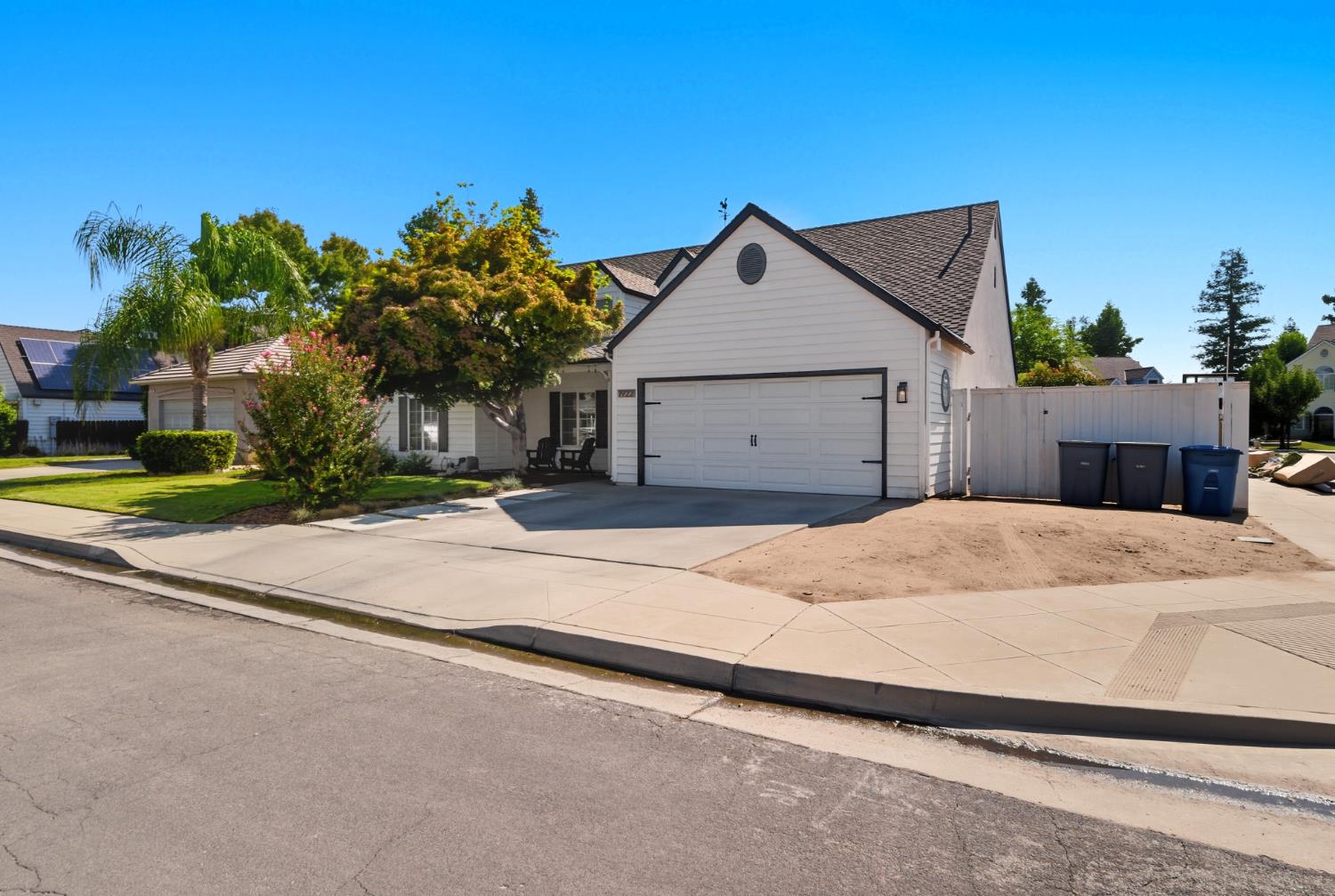 1922 Los Altos Ave, Clovis, CA 93611