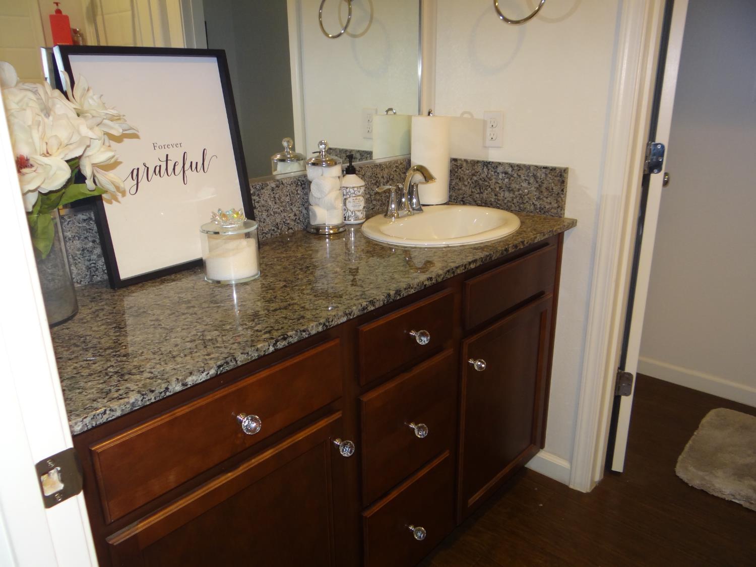 6445 W Pico Ave, Fresno, CA 93723