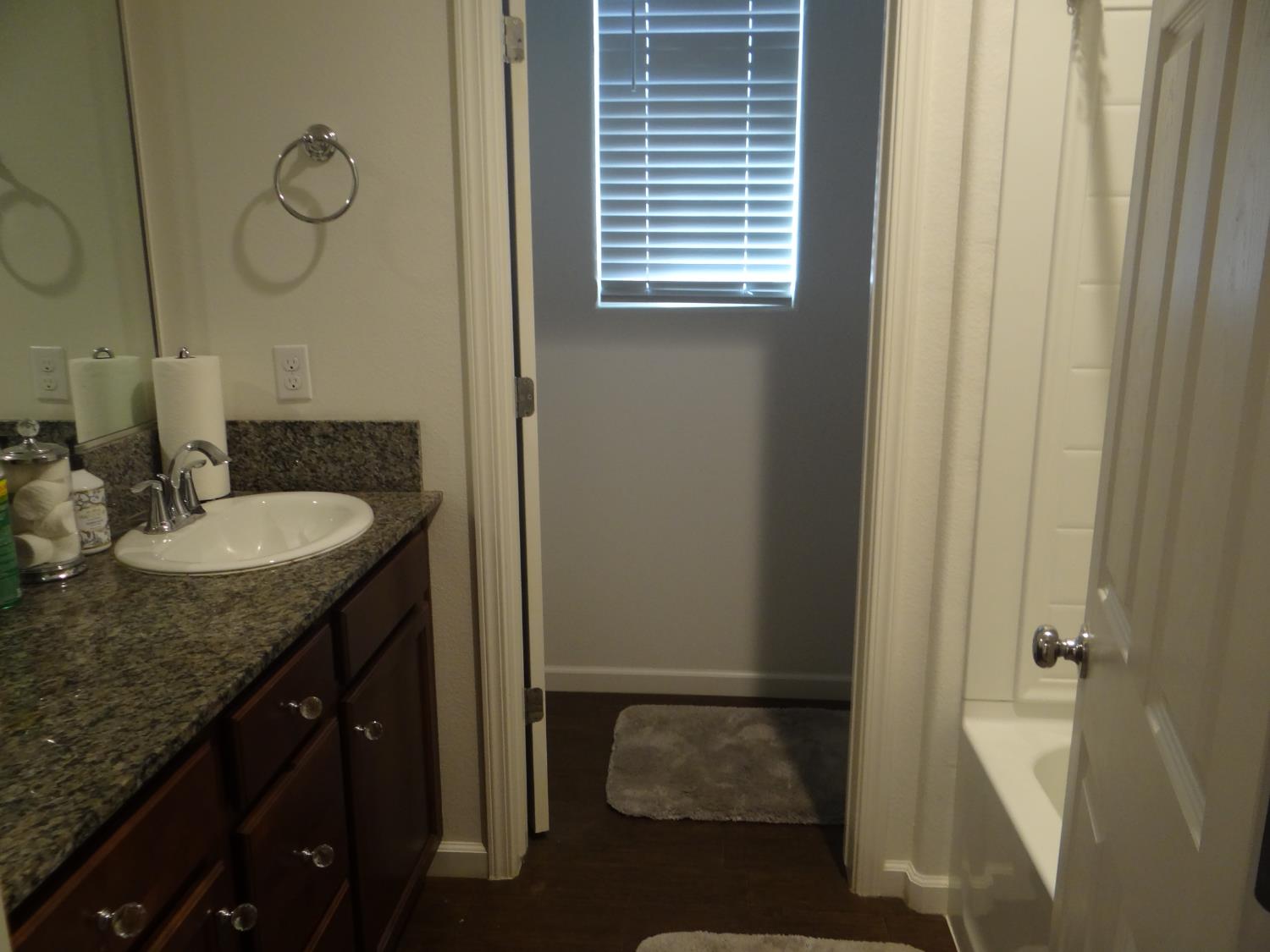 6445 W Pico Ave, Fresno, CA 93723