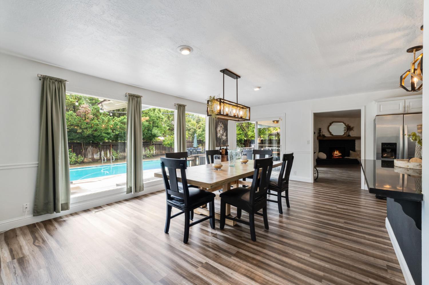 1665 W Barstow Ave, Fresno, CA 93711