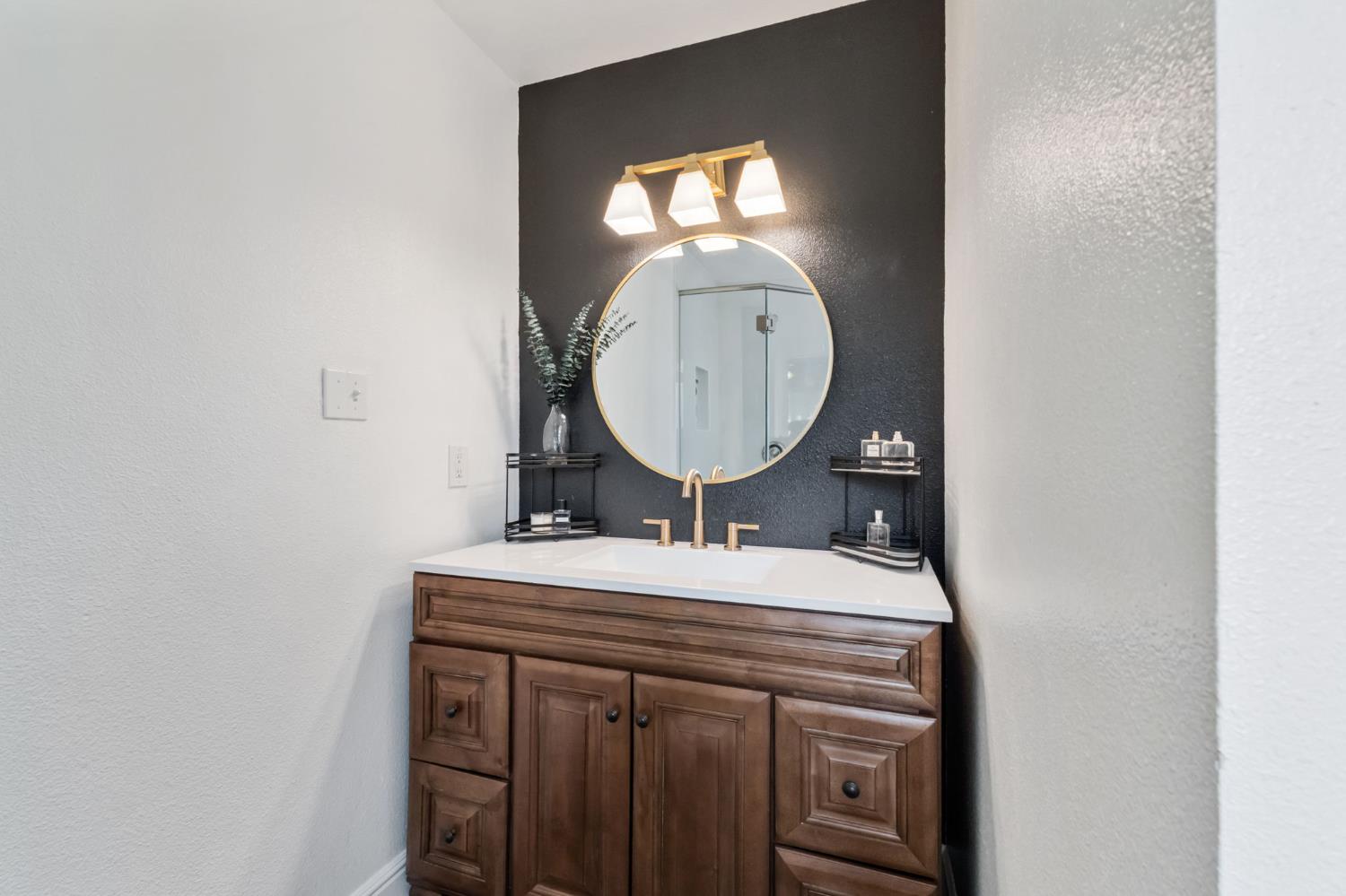 1665 W Barstow Ave, Fresno, CA 93711