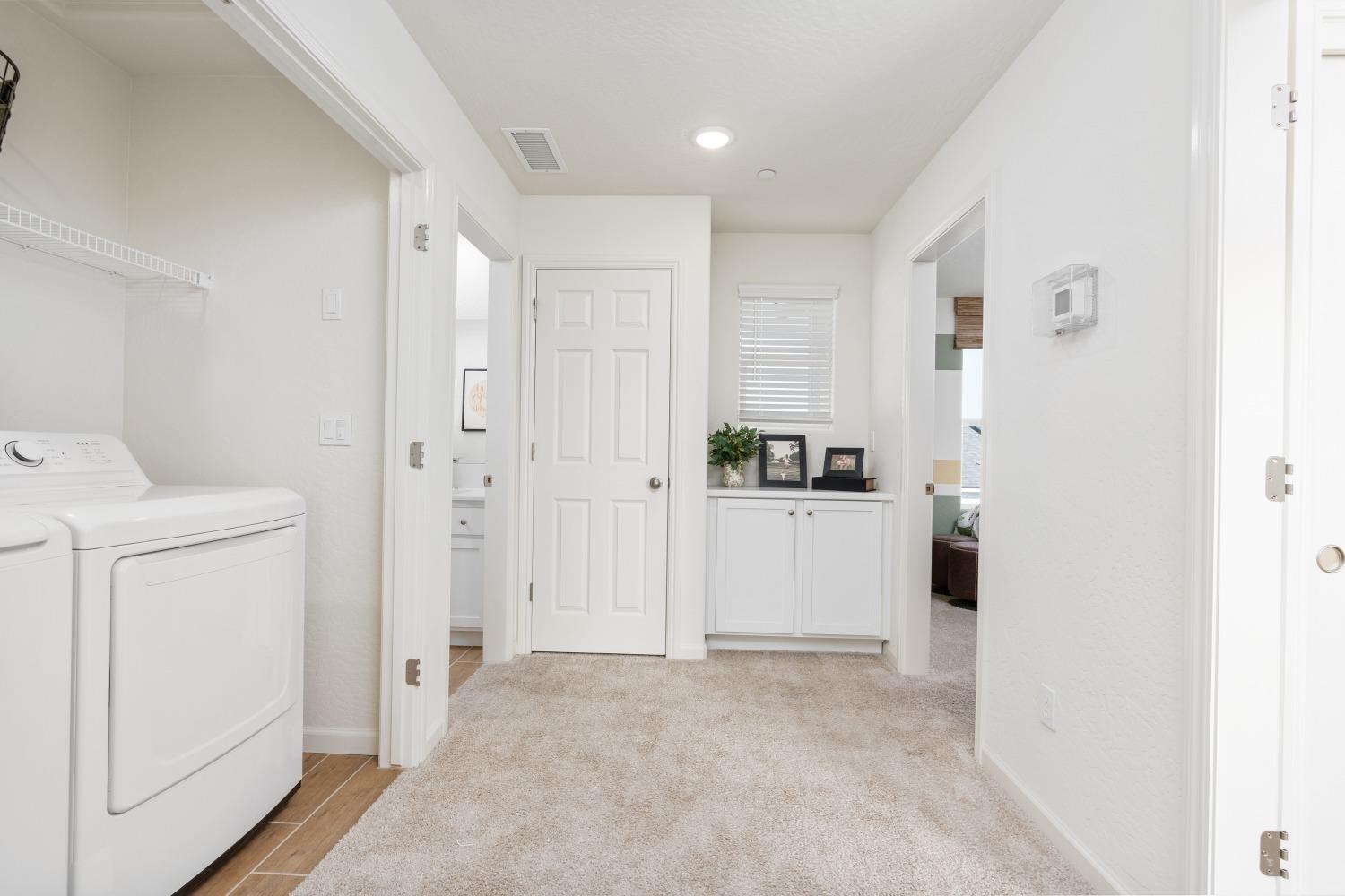 6544 E Blushing Dr, Fresno, CA 93727