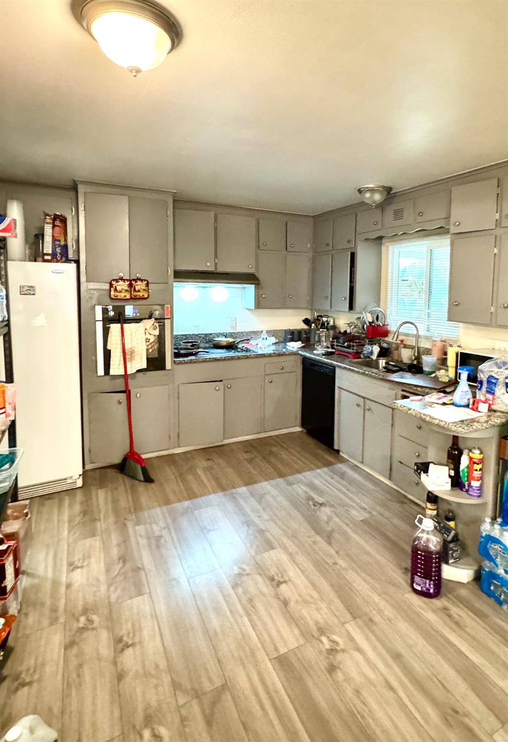 4041 E Saginaw Way, Fresno, CA 93726