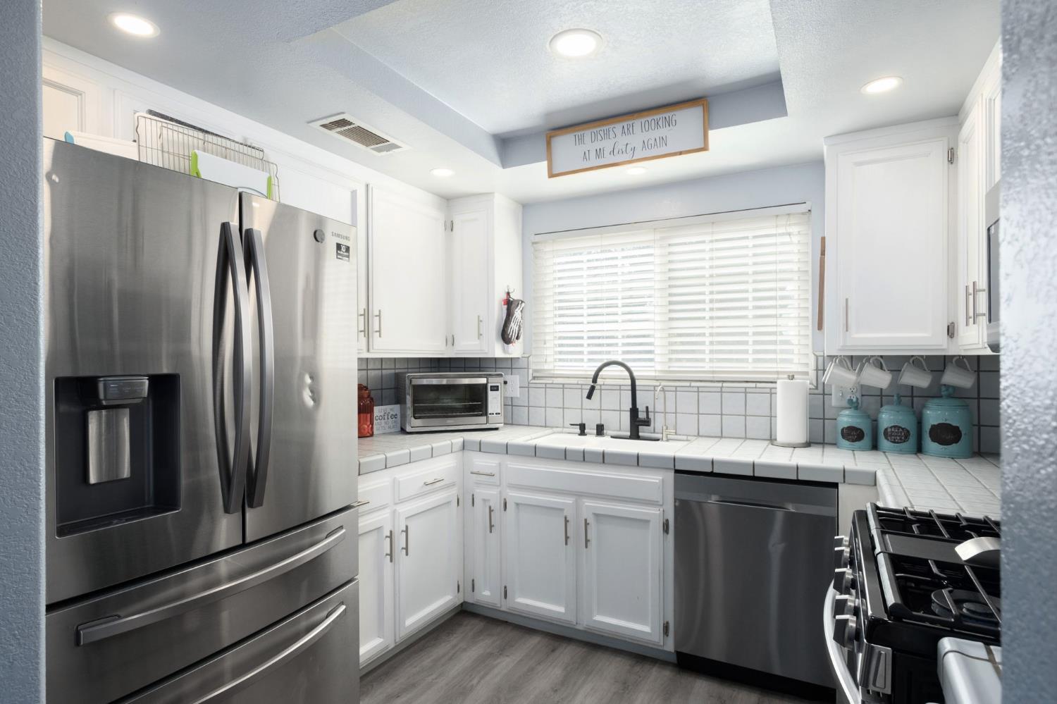 2237 Los Altos Ave, Clovis, CA 93611