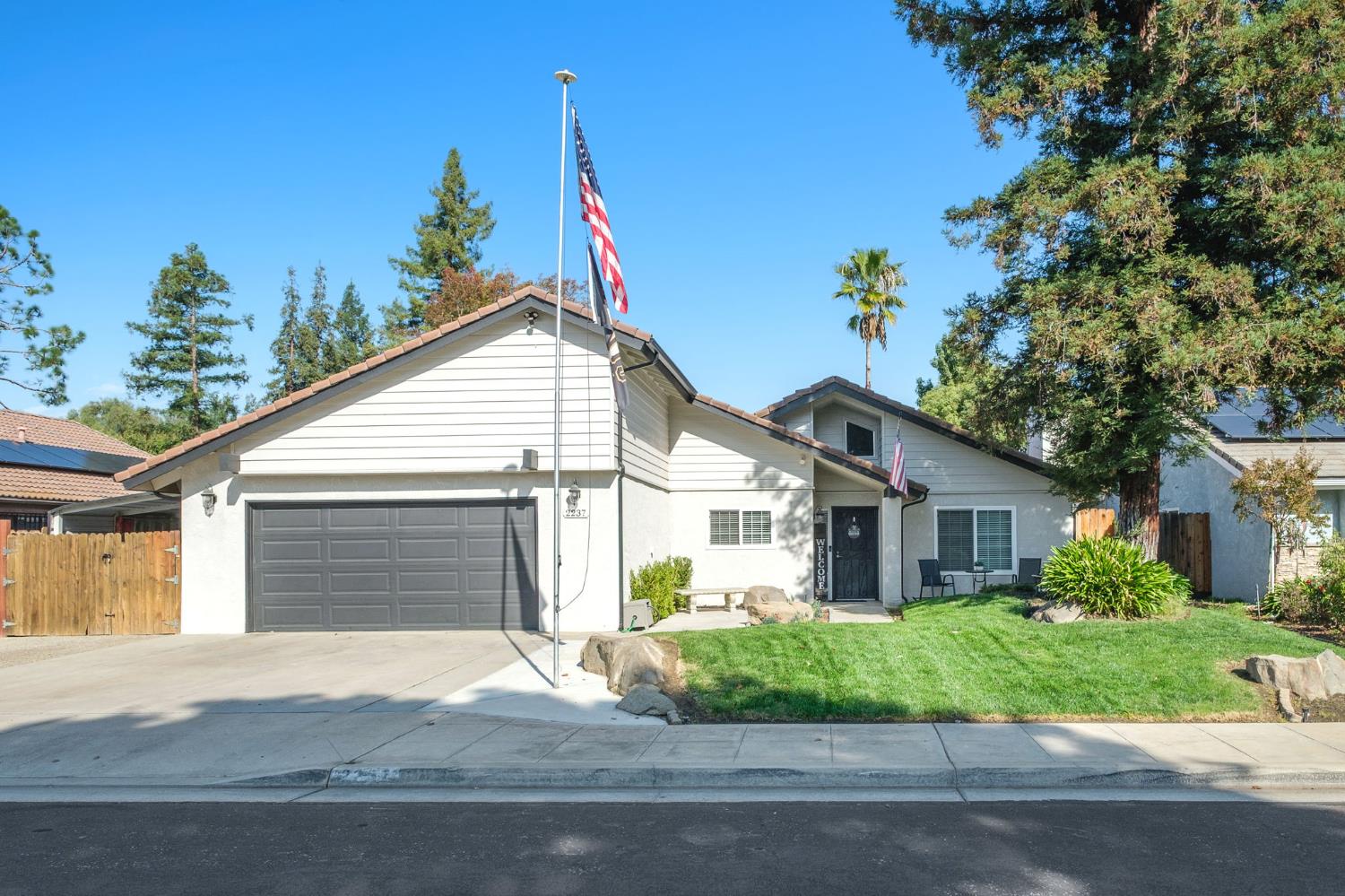 2237 Los Altos Ave, Clovis, CA 93611