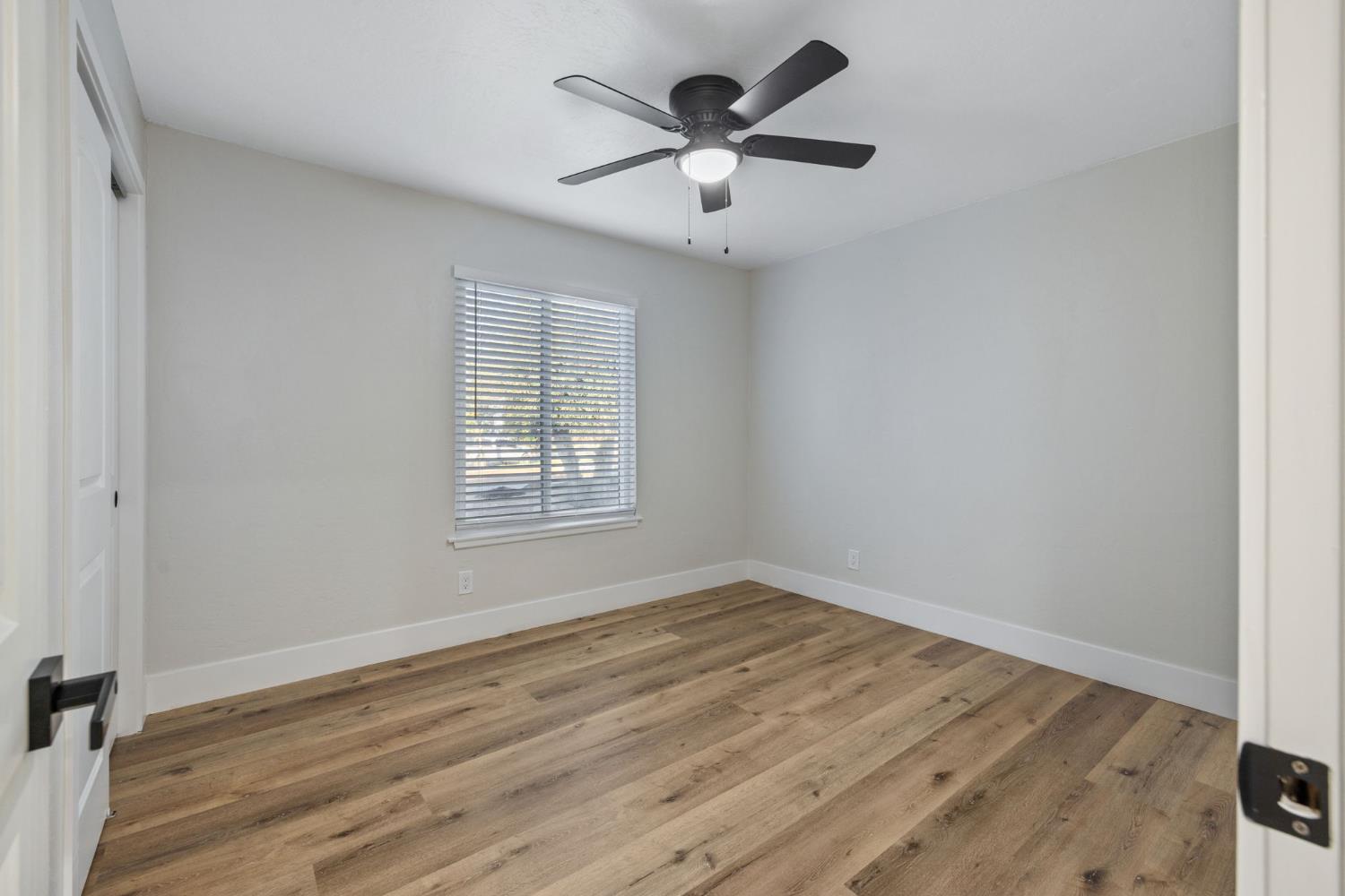 5374 N Santa Fe, Fresno, CA 93711