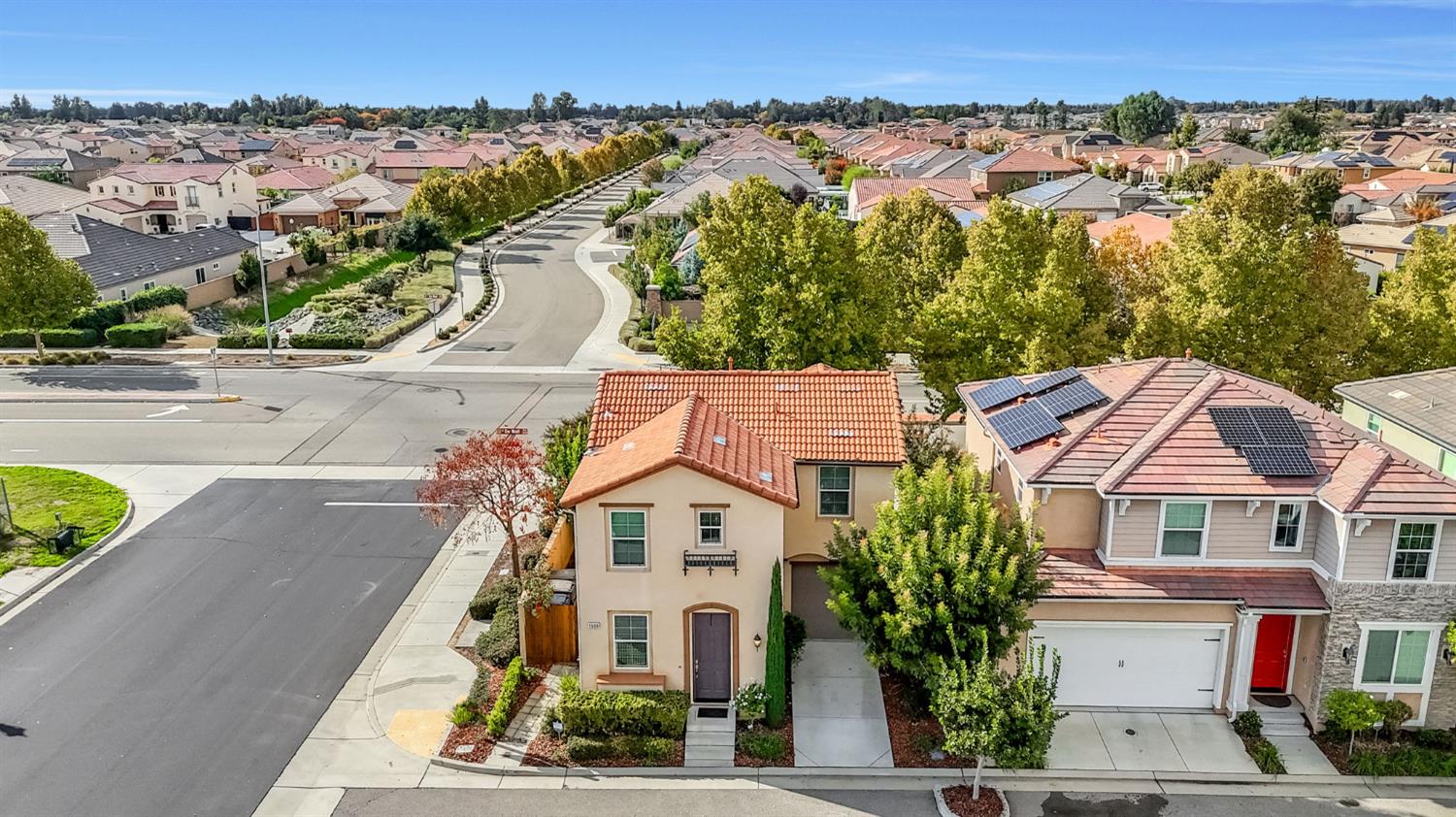 1500 N Encoure Way, Clovis, CA 93619