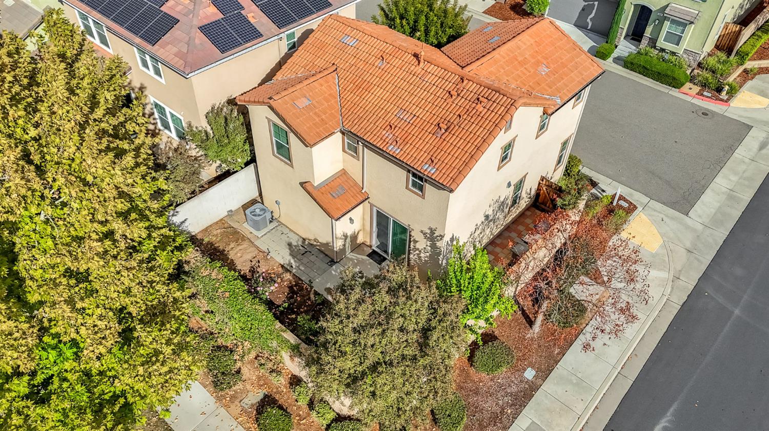 1500 N Encoure Way, Clovis, CA 93619