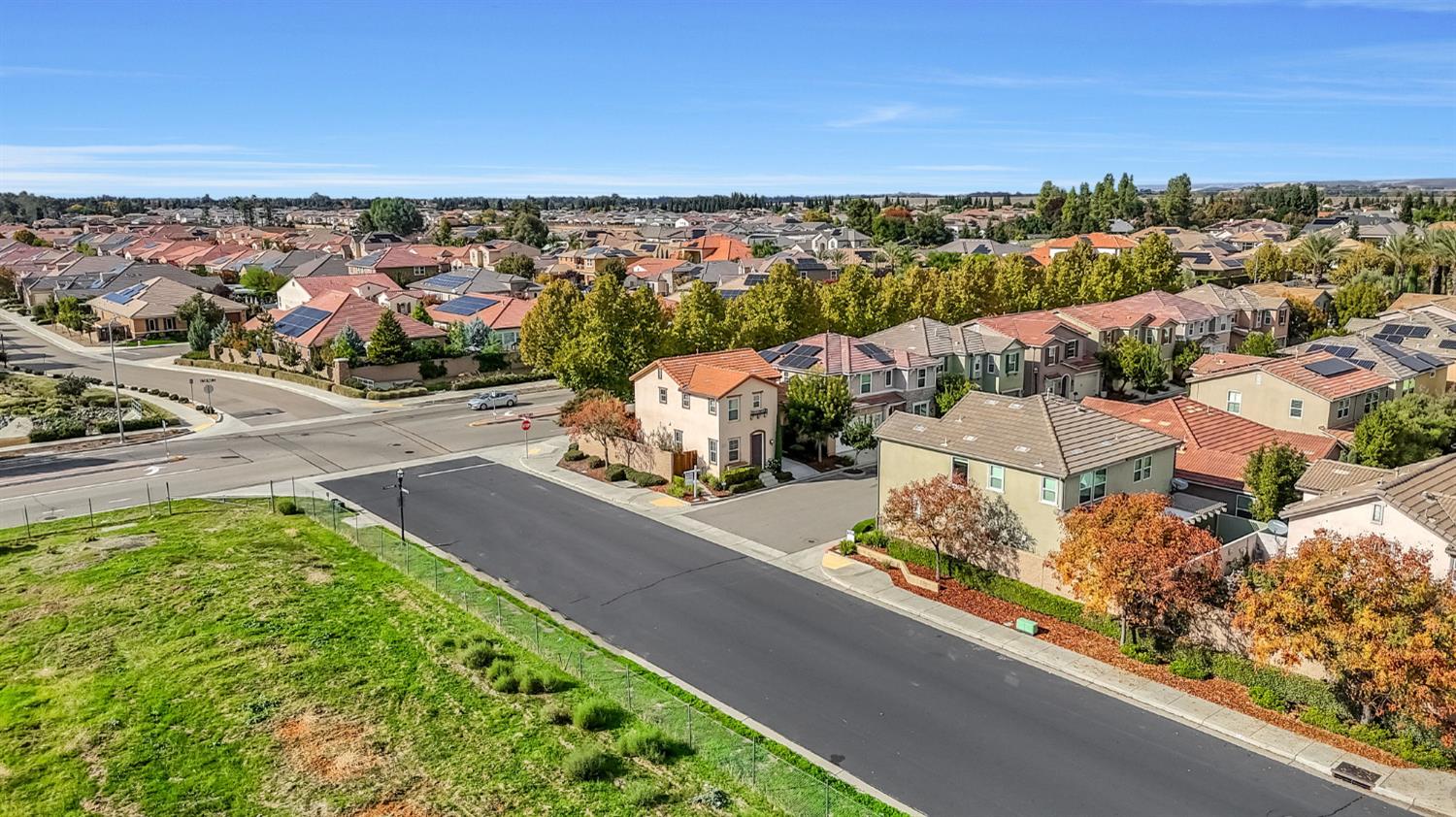 1500 N Encoure Way, Clovis, CA 93619