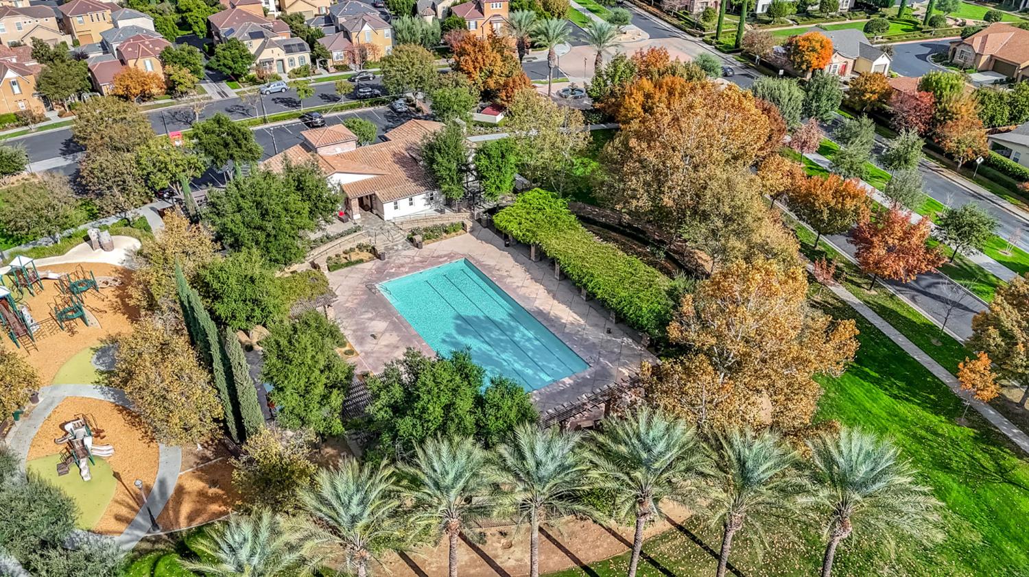 1500 N Encoure Way, Clovis, CA 93619