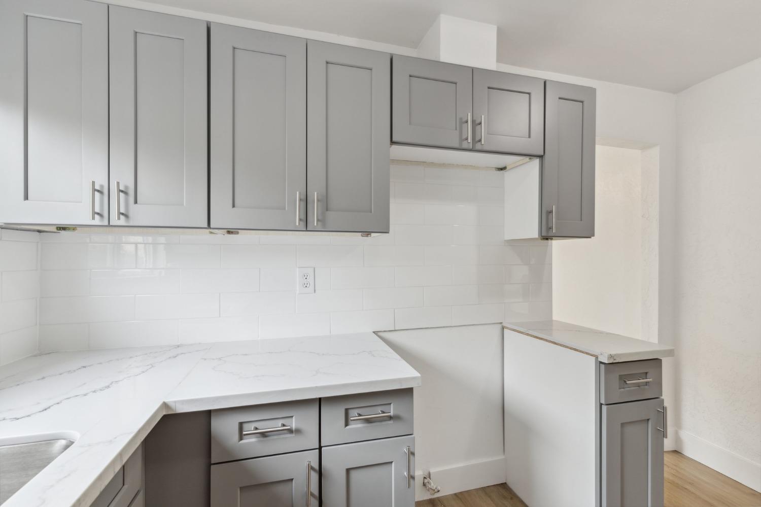 1835 E Clay, Fresno, CA 93701