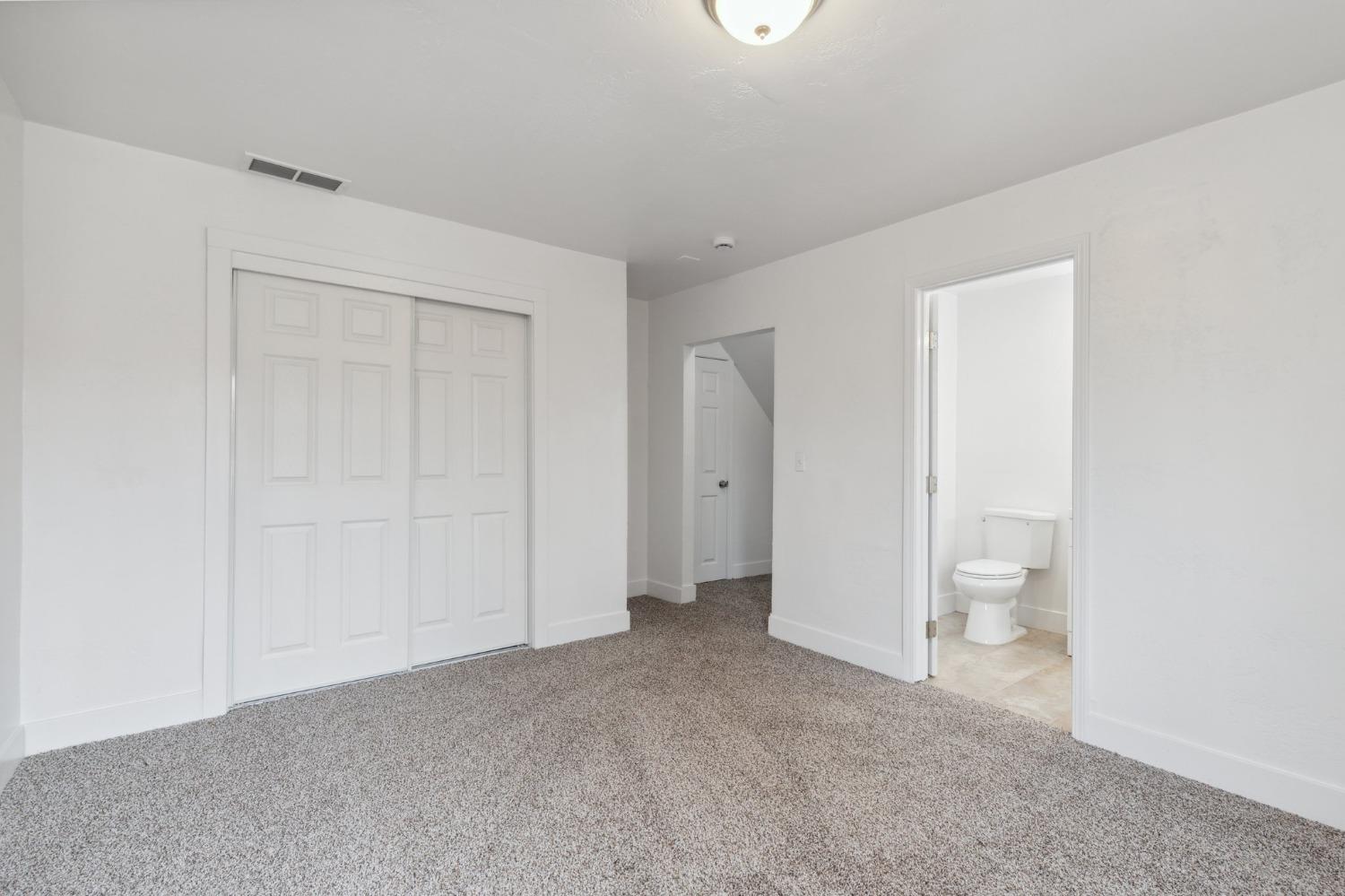 1835 E Clay, Fresno, CA 93701