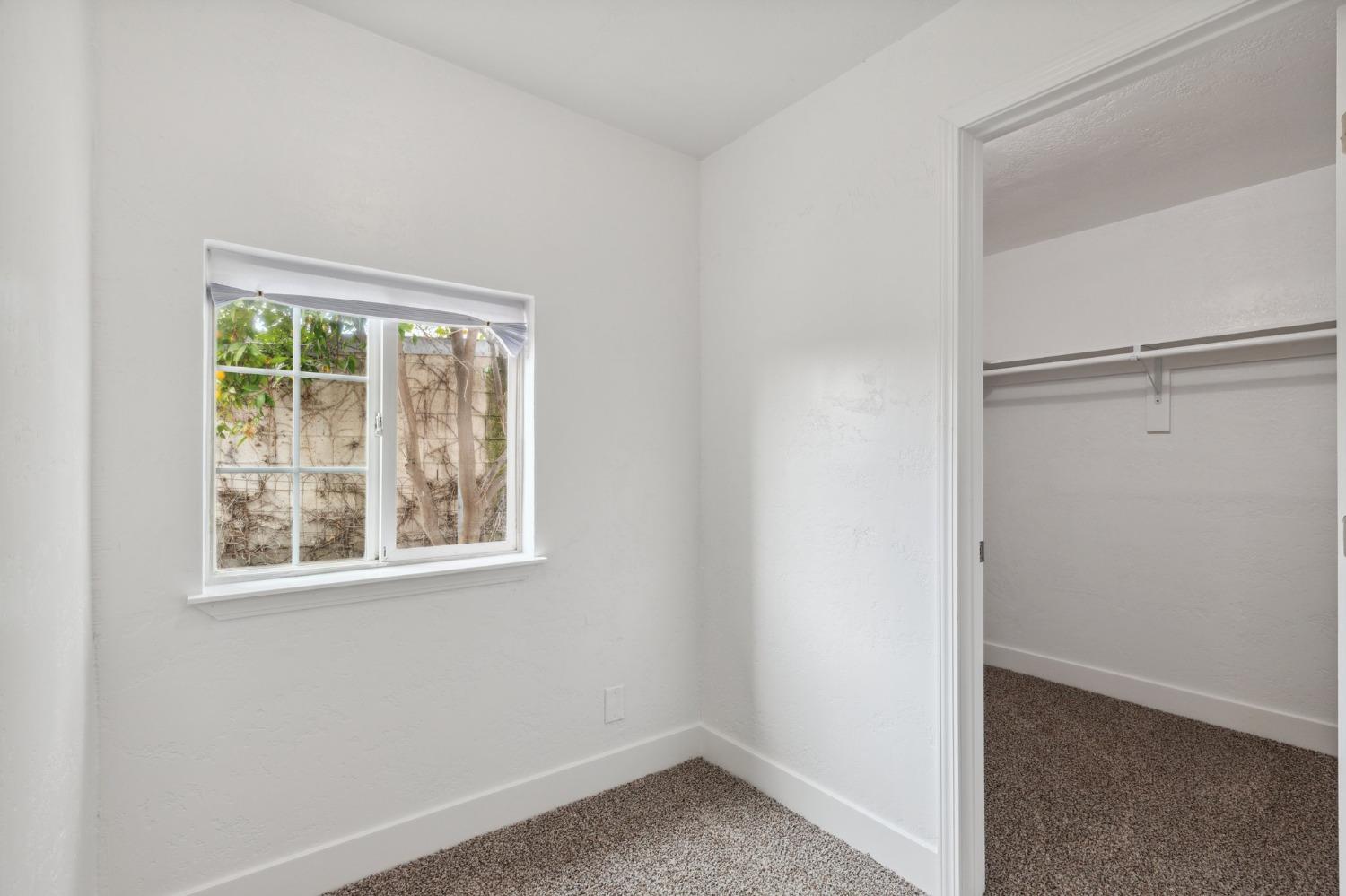 1835 E Clay, Fresno, CA 93701