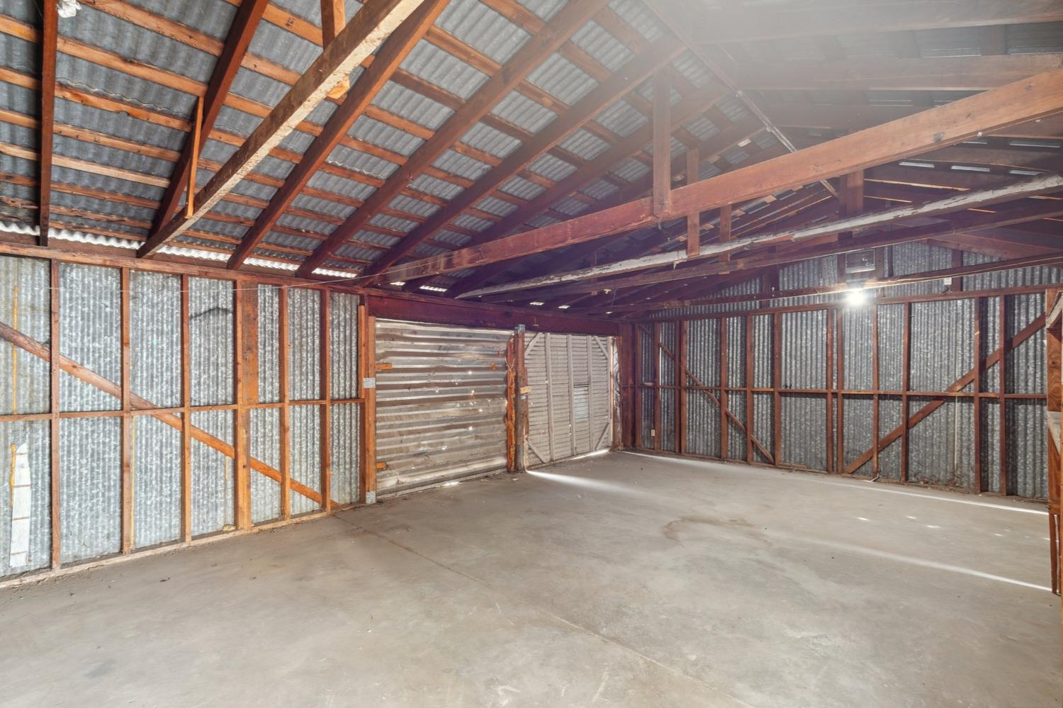 1835 E Clay, Fresno, CA 93701