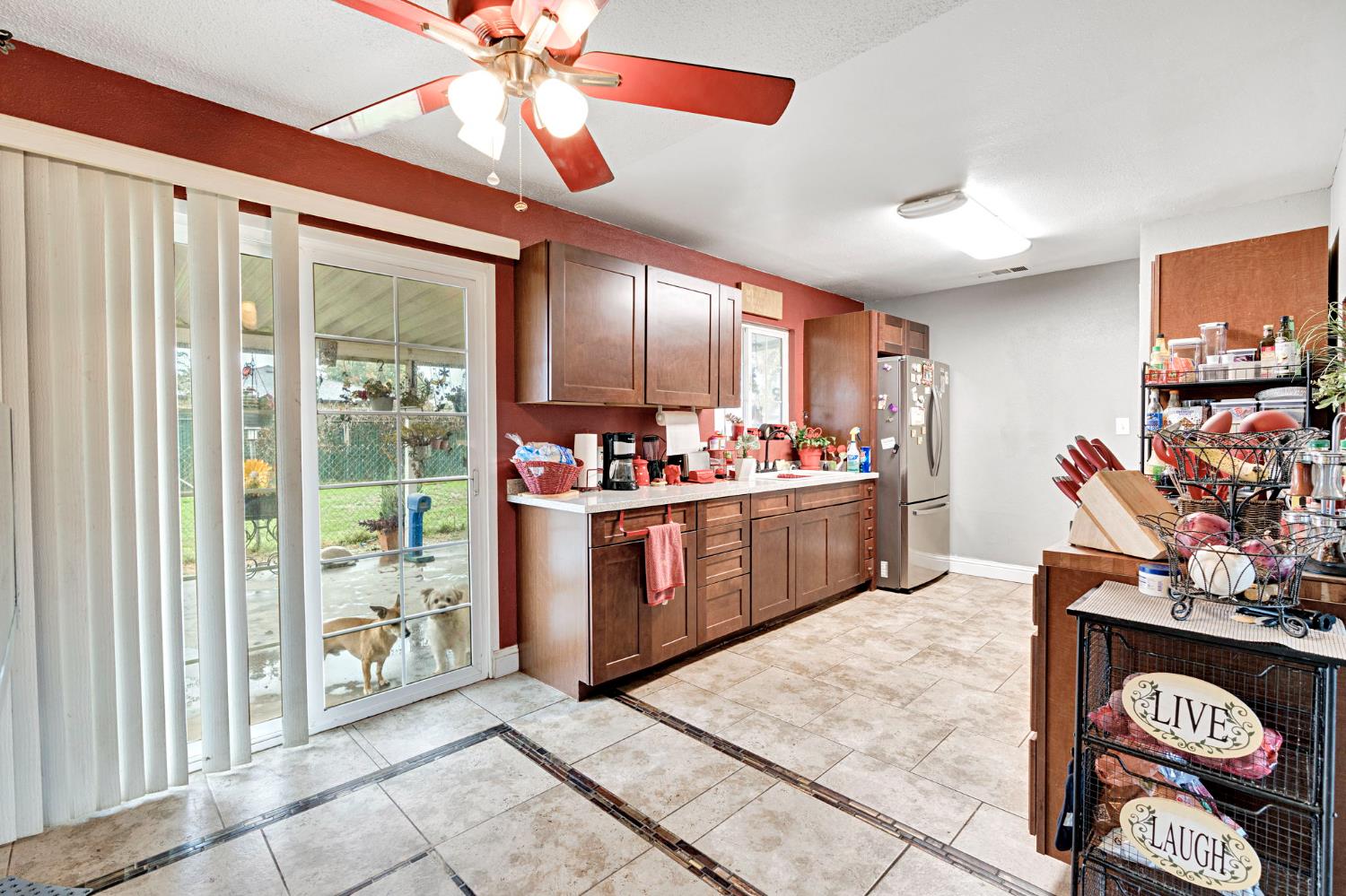 5658 E Bernadine, Fresno, CA 93727